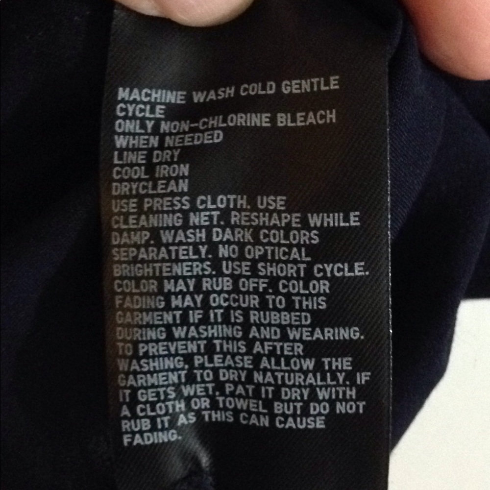 Uniqlo women's black top size small - Picture 5 of 5